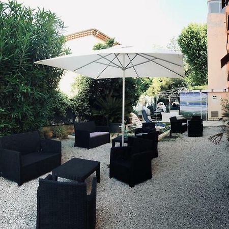 Hotel Resothel Le Gabian Saint-Laurent-du-Var Exterior foto